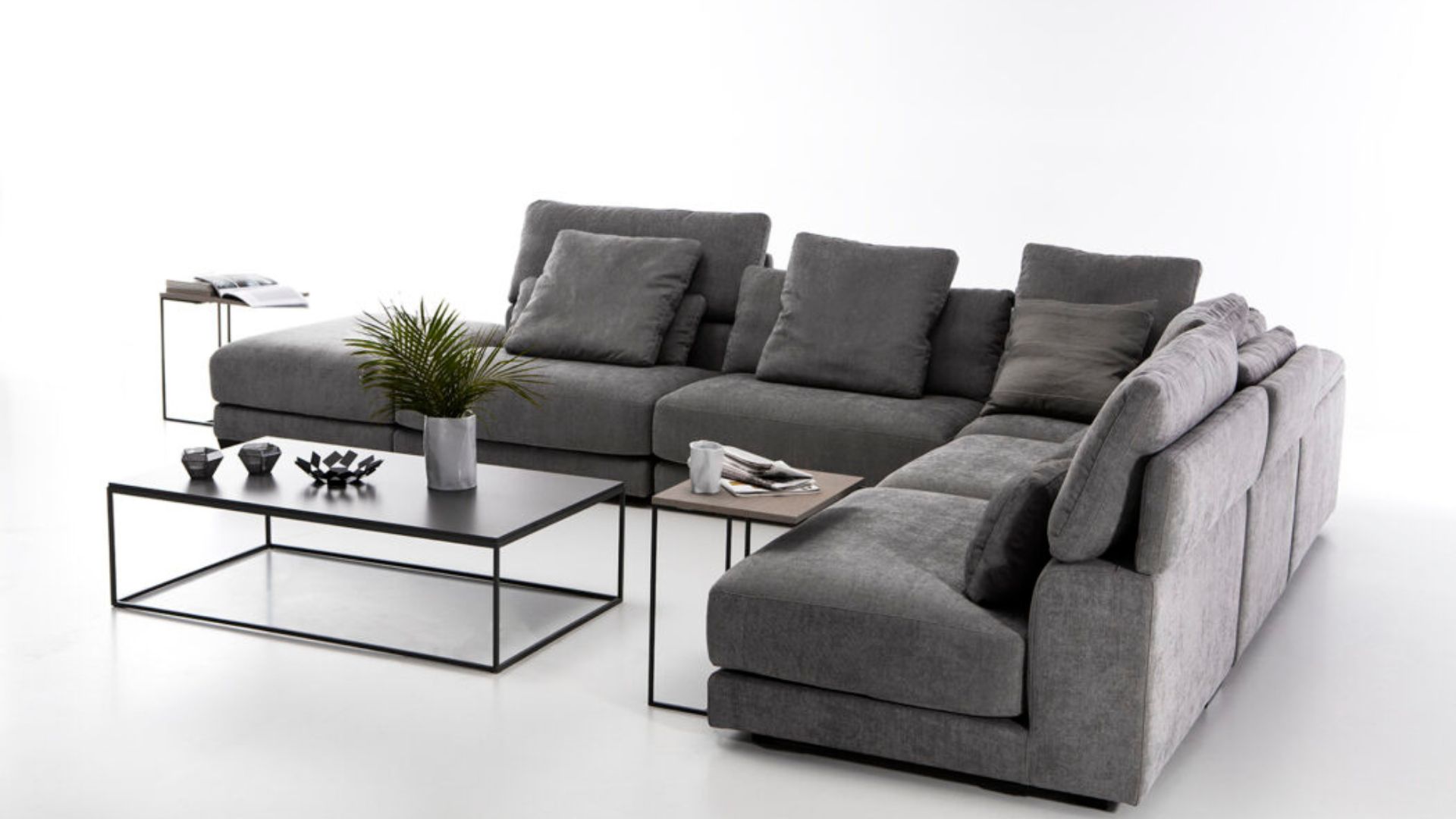 Modular or classic sofa? A comparison of long-term living room solutions